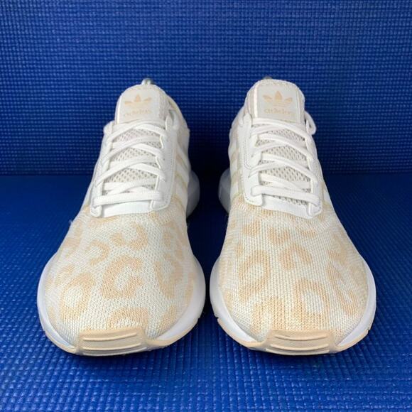 ADIDAS SWIFT RUN X HALO Women`s Size 9 White Pink Athletic Running Shoes HO1907 - Picture 2 of 8